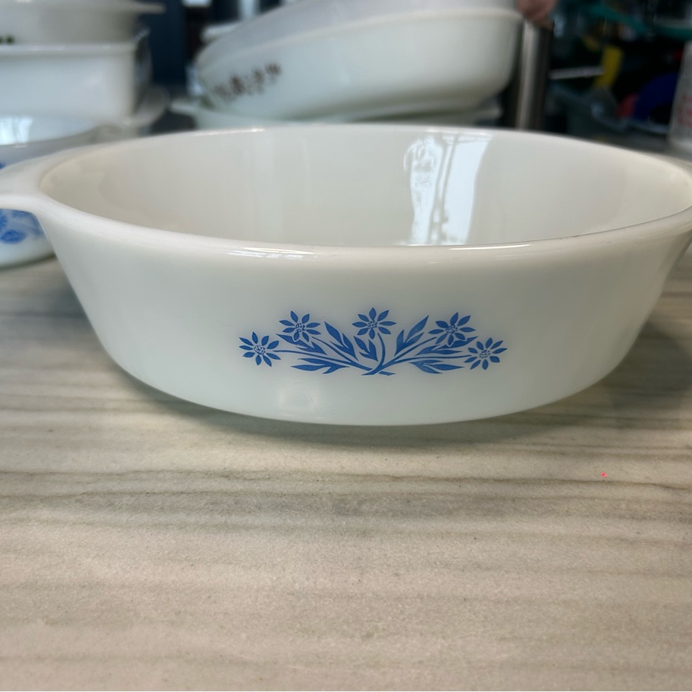 Anchor Hocking Classic White Dish - 433 - 1.5 quart